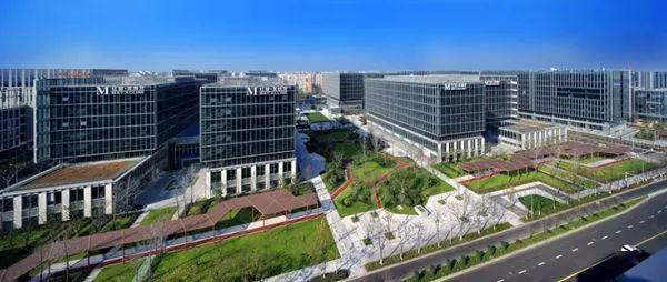 中国最新发展，自信与成就感的辉煌走向未来