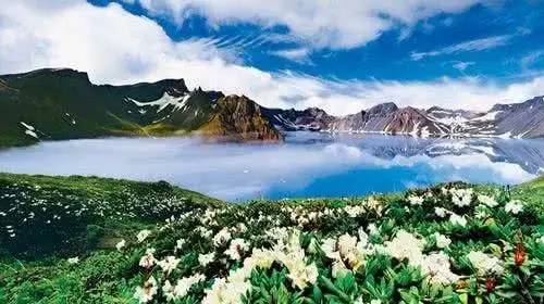 最新长白山景区,最新长白山景区游玩全攻略，一步步带您领略自然之美