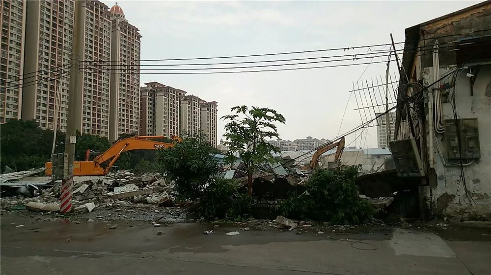 从厨房小白到厨艺大师的转变，容桂最新煮饭工的成长故事