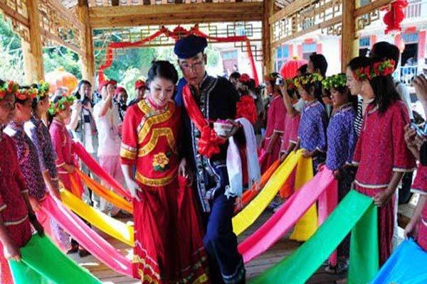 上门为婿最新章节深度解析，探索女婿角色的复杂性与挑战