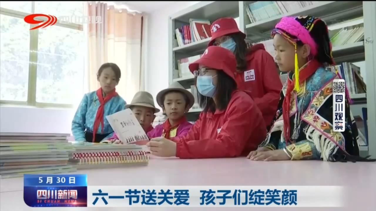 凤凰卫视最新笑颜绽放，科技之光引领未来新体验